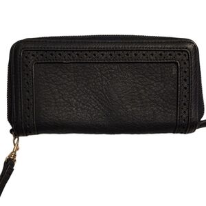 Black Zipper Wristlet Wallet
